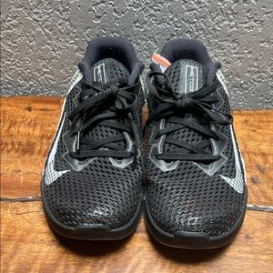 Nike Black and White Women's Sneakers